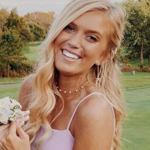 Meet your Posher, Lily